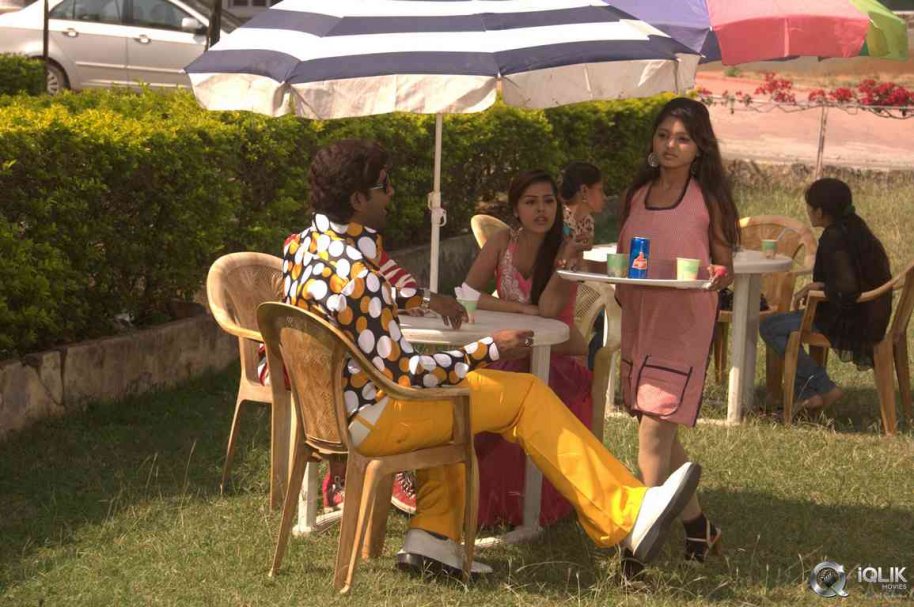 Athadu Aame O Scooter